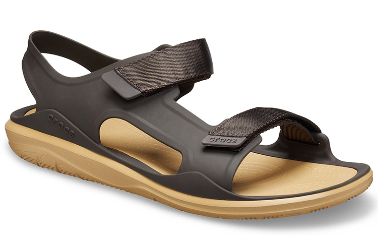 Lookbook Sandal Crocs Swiftwater Light Cozy Sukan Kopi 206526-2I1