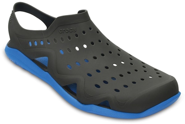 Crocs Swiftwater 戶外沙灘洞洞涼鞋 黑藍 Lookbook Crocs Swiftwater 戶外沙灘洞洞涼鞋 黑藍