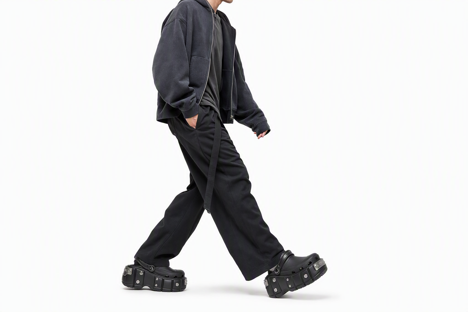 Order Crocs x Balenciaga 黑色硬质凉鞋 687397W1S8N1081-/-687398W1S8N1081
