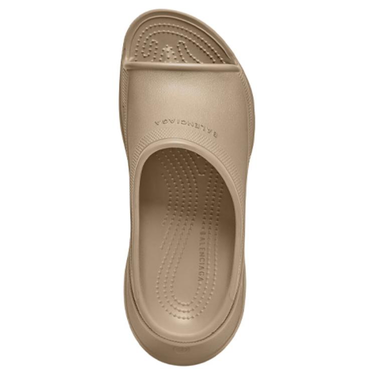 Shop Crocs x Balenciaga 游泳拖鞋「米色」677386-W1S8E-2500