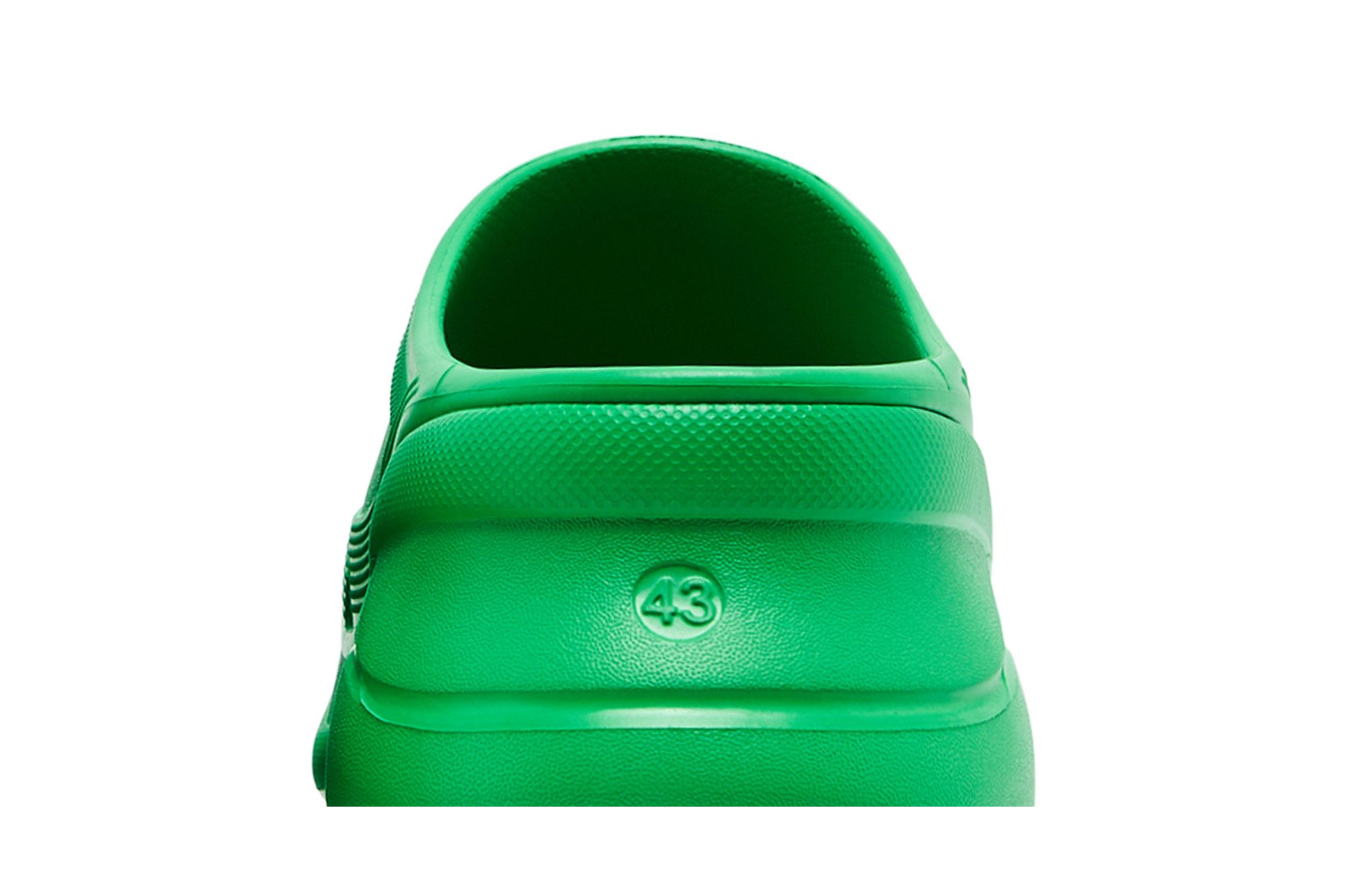 Sizing Crocs x Balenciaga 泡池拖鞋‘绿色’ 677386-W1S8E-3033