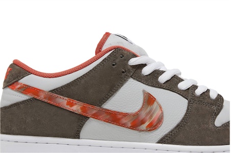 Crushed Skate Shop x Nike SB Dunk Low QS 'Kelabu Zaitun/Jingga Mantra' DH7782-001 Order Crushed Skate Shop x Nike SB Dunk Low QS 'Kelabu Zaitun/Jingga Mantra' DH7782-001