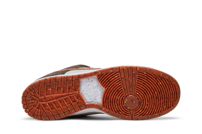 Crushed Skate Shop x Nike SB Dunk Low QS 'Olive Grey/Mantra Orange' DH7782-001