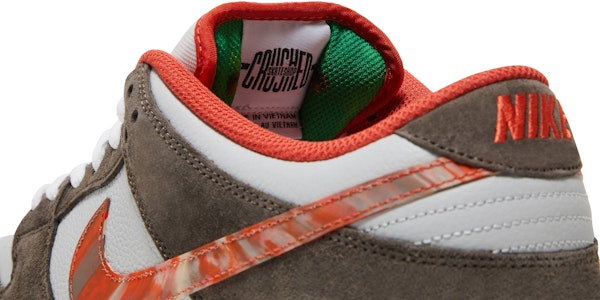 Crushed Skate Shop x Nike SB Dunk Low QS 'Kelabu Zaitun/Jingga Mantra' DH7782-001 1