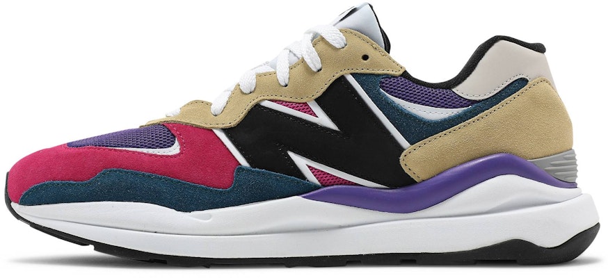 DAHOOD HUB x New Balance 57/40 'Paket Spesial - Pink' M5740GB Lookbook DAHOOD HUB x New Balance 57/40 'Paket Spesial - Pink' M5740GB