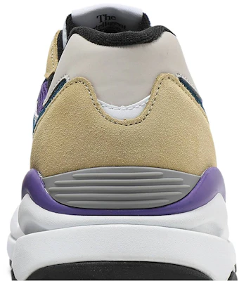 DAHOOD HUB x New Balance 57/40 'Paket Spesial - Pink' M5740GB Sizing DAHOOD HUB x New Balance 57/40 'Paket Spesial - Pink' M5740GB