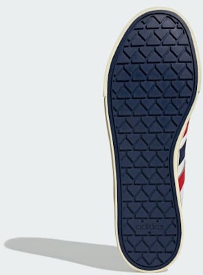 デイリー 4.0 スニーカー JH6923 Lookbook デイリー 4.0 スニーカー JH6923