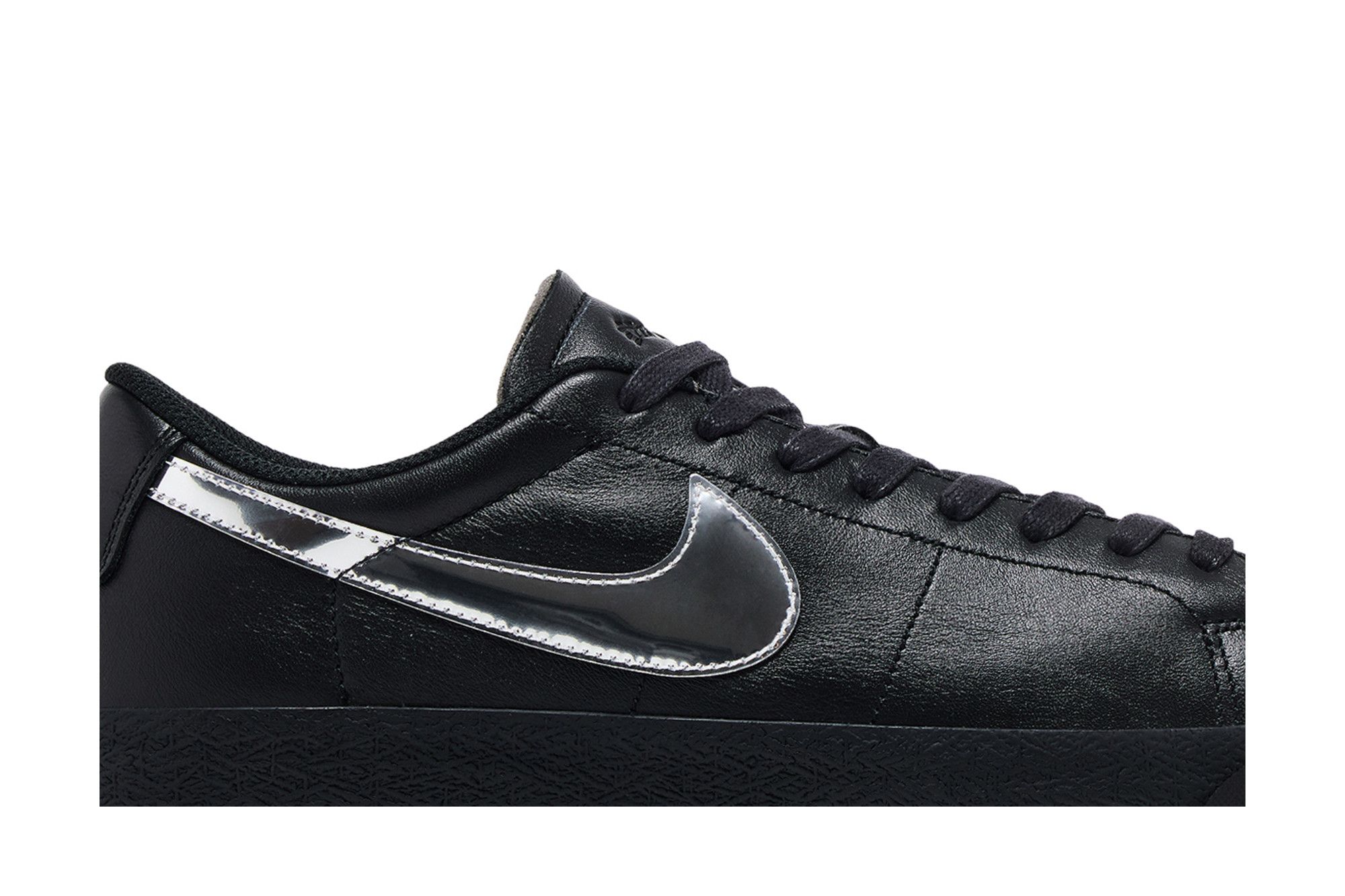 Lookbook Dancer Skateboards x Nike Zoom Blazer Low SB ''Schwarz Metallic Silber'' HJ6703-001