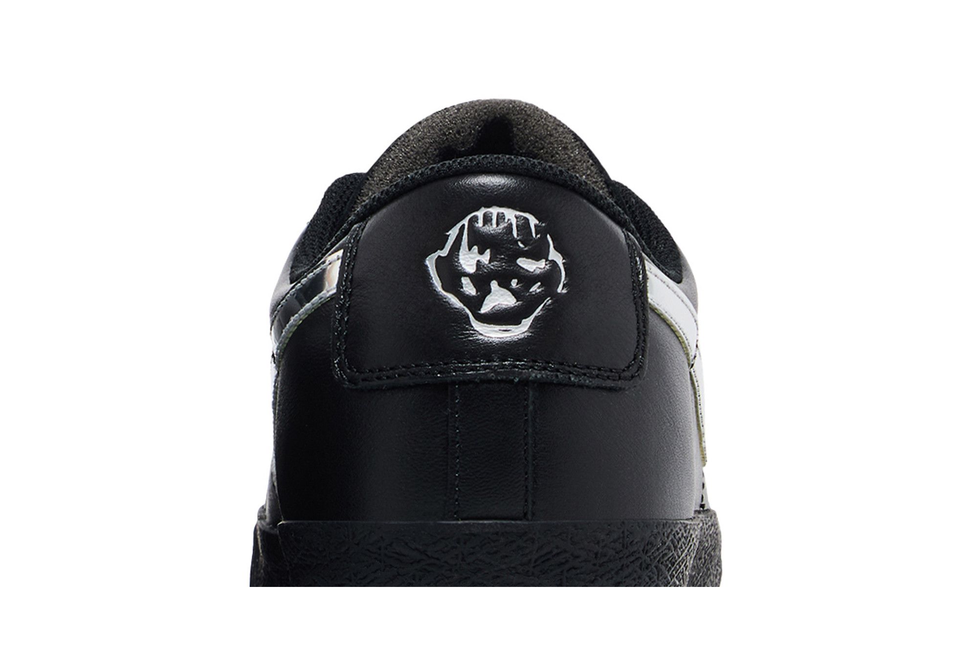 Cheap Dancer Skateboards x Nike Zoom Blazer Low SB ''Schwarz Metallic Silber'' HJ6703-001