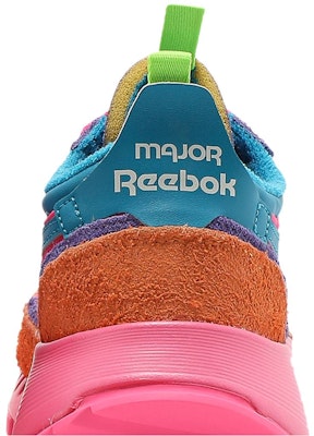 Daniel Moon x Reebok Classic Leather Legacy 'Pink Solar Ungu Pushy' GY5326 Sizing Daniel Moon x Reebok Classic Leather Legacy 'Pink Solar Ungu Pushy' GY5326