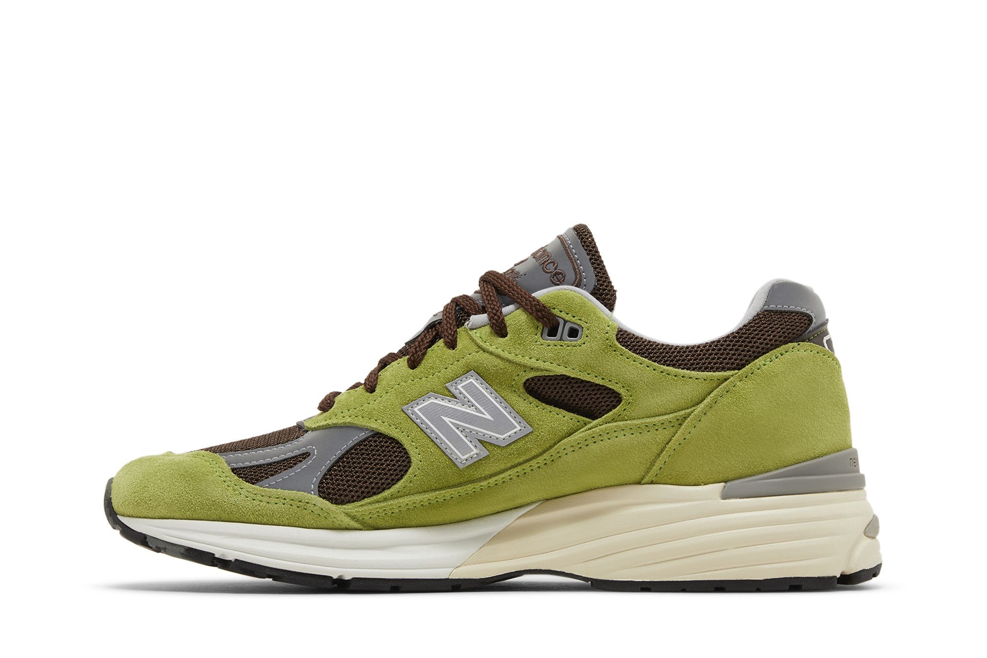 Lookbook Danielle Cathari x New Balance 991v2 Made in England ''Matcha'' Scarpe U991DD2