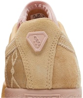 (W) Dapper Dan x Puma Clyde 复古款 '赛前跑道 - 可颂' 392083-01 Sizing (W) Dapper Dan x Puma Clyde 复古款 '赛前跑道 - 可颂' 392083-01