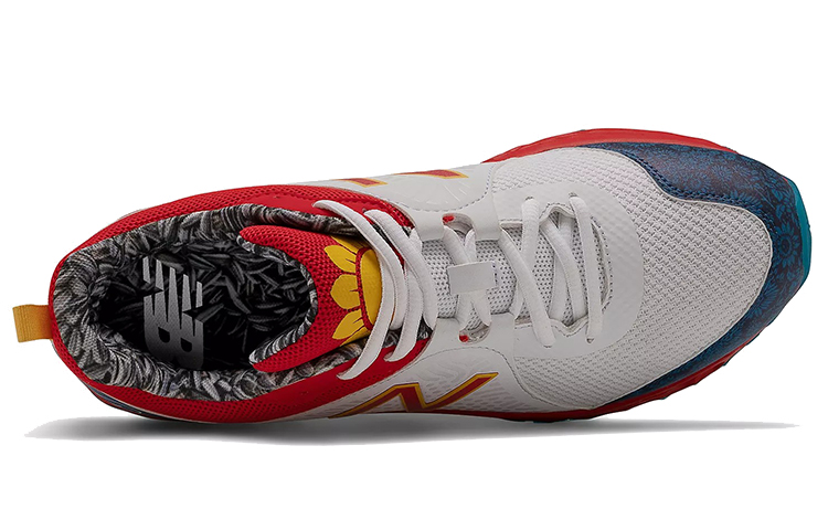 Lookbook David Biji Bunga Matahari x New Balance Fresh Foam 3000v5 TF 'Putih Merah' T3000DS5