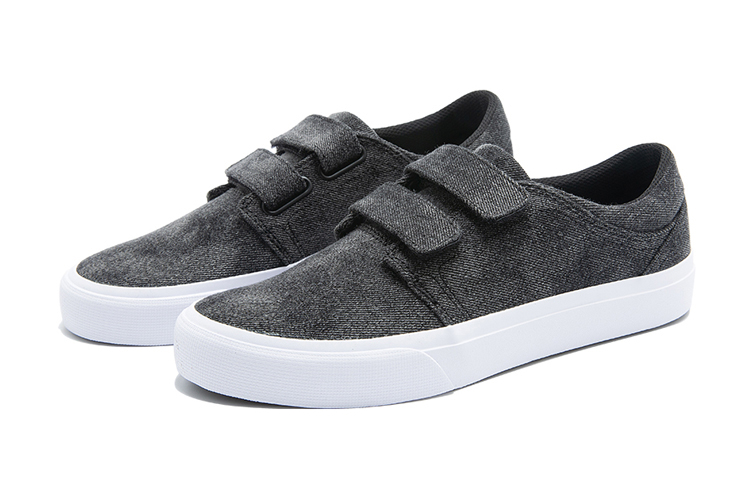 Order Kasut DC Canvas 'Kelabu Anti Gelincir' ADYS300568-LKD