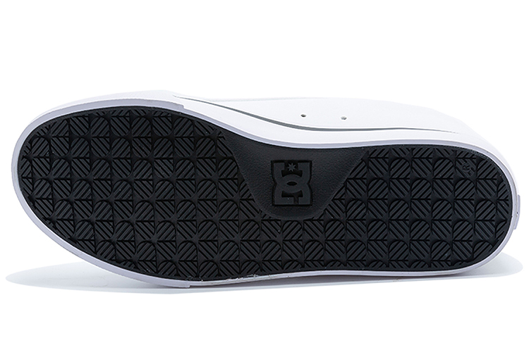 Shop DC Shoes Court Vulc SE SN 復古休閒板鞋 白
