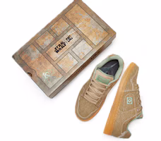 Details for 星際大戰 x DC Shoes 星際大戰 经典防滑耐磨聯名鞋盒 低筒 帆布鞋 男女同款 卡其色