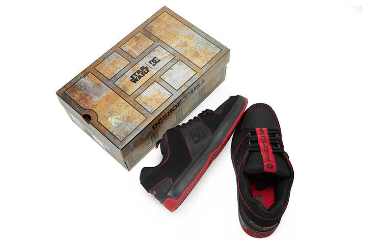 Sizing DC Shoes Star Wars x Low ''Zwart Rood'' ADYS100726-XKKR