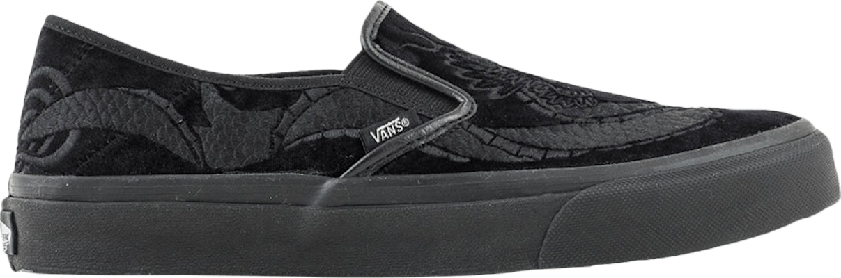 Deluxe x Vans Slip-On 'Naga' Edisi Asia Eksklusif V98CVB Buy Deluxe x Vans Slip-On 'Naga' Edisi Asia Eksklusif V98CVB