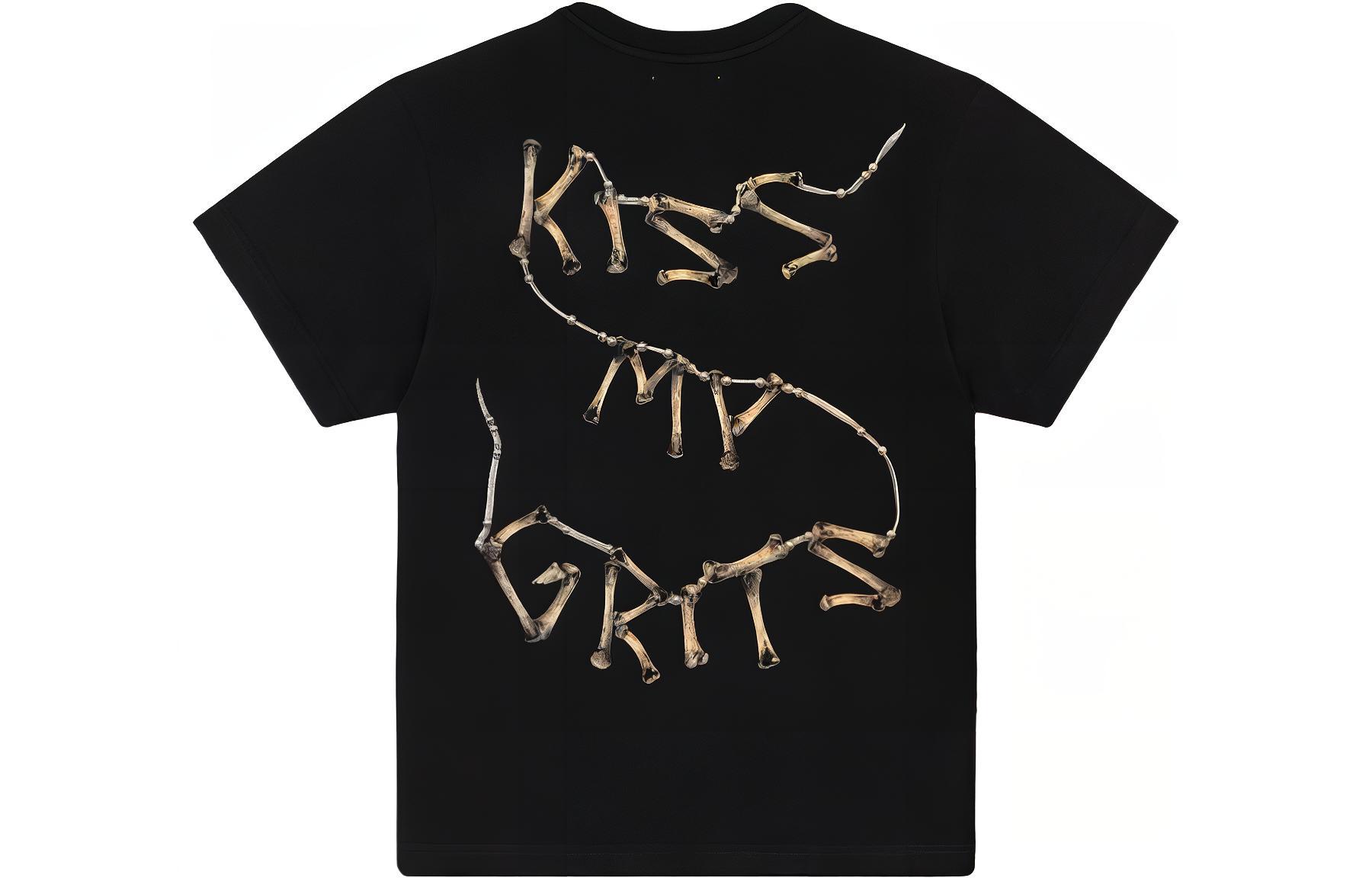 Lookbook Denim Tears SS24 Kiss My Grits Chicken Bone Print Tee Hitam Unisex. 010-006-131
