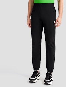 デサント 4Dタフ防水トレーニングパンツ 吸湿速乾デザイン. D4231TWP57 Shop デサント 4Dタフ防水トレーニングパンツ 吸湿速乾デザイン. D4231TWP57