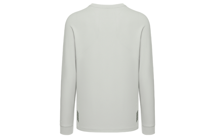 Lookbook DESCENTE 透气纯色圆领拉格兰长袖T恤 D4131RTL42