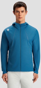 DESCENTE Jaket Lari Ringan dan Bernapas dengan Perlindungan Matahari UPF100. D4231RWB47 Shop DESCENTE Jaket Lari Ringan dan Bernapas dengan Perlindungan Matahari UPF100. D4231RWB47