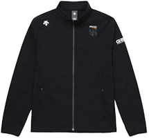 DESCENTE Black Logo Stand Collar Zip-Up Jacket Long Sleeve SP121IWT32-BLK0 DESCENTE Black Logo Stand Collar Zip-Up Jacket Long Sleeve SP121IWT32-BLK0