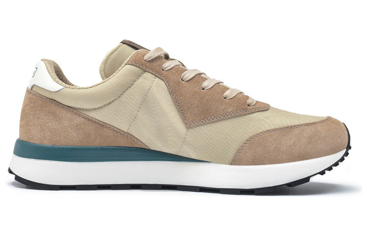 Order DESCENTE Chron 'Beige Comfort Lightweight' D2331LSN23-BE