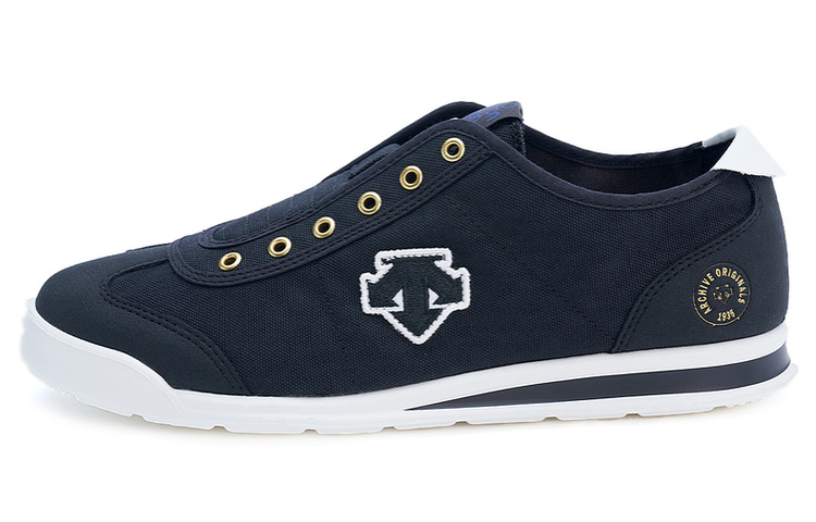 Buy DESCENTE Chron Tempo Slip-On 'Hitam' D2223LSNXX-BK