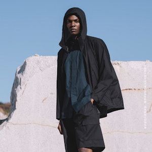 CHAQUETA LIGERA Y TRANSPIRABLE DE LA SERIE DESCENTE COMMUTING. D4211AJK35 Shop CHAQUETA LIGERA Y TRANSPIRABLE DE LA SERIE DESCENTE COMMUTING. D4211AJK35