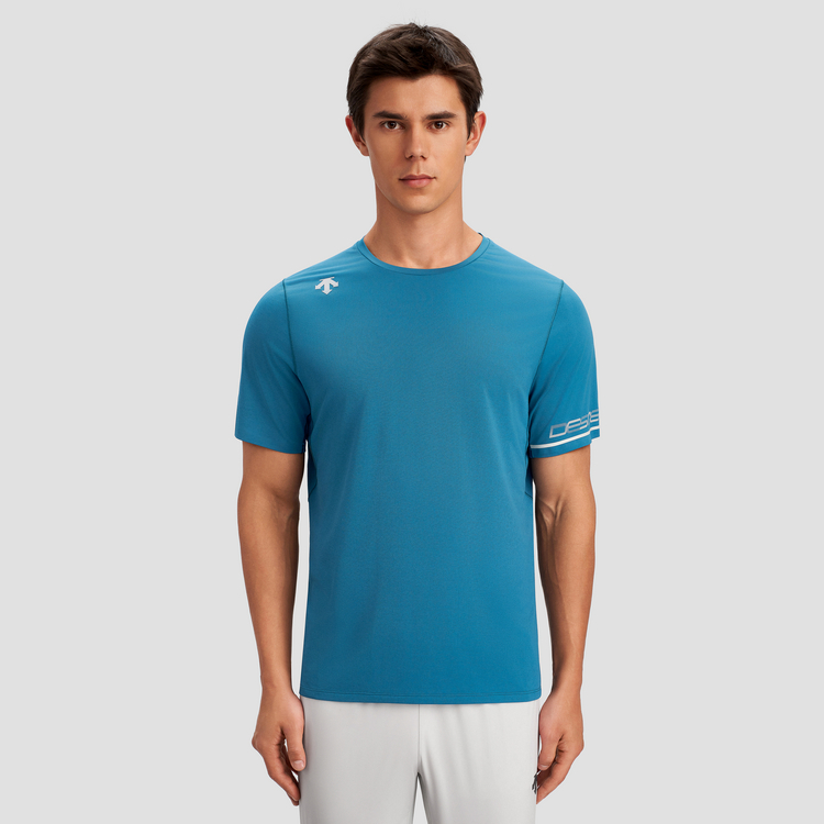 Shop DESCENTE 自行車快乾排汗修身短袖T恤 D4231CTS46