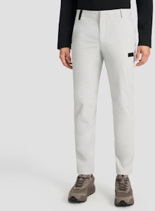 DESCENTE DUALIS 都會通勤織布運動褲 D4131DPT81 Shop DESCENTE DUALIS 都會通勤織布運動褲 D4131DPT81