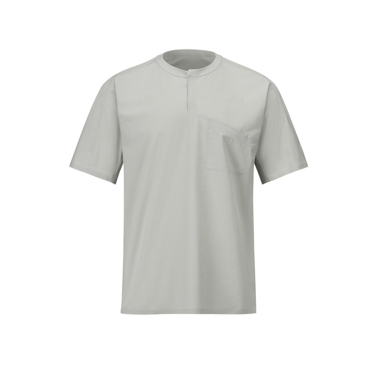 DESCENTE Dualis Series Lightweight Urban Commuter Short Sleeve Tee for Men. D4331DWS81