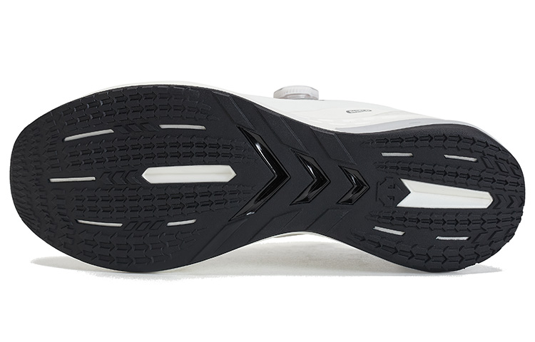 Shop DESCENTE ENERZITE '反光白BOA' D3131RRN05-WT