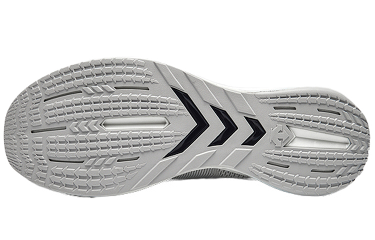 Shop DESCENTE Enerzite BOA '浅灰色' D2231RRN02-LG