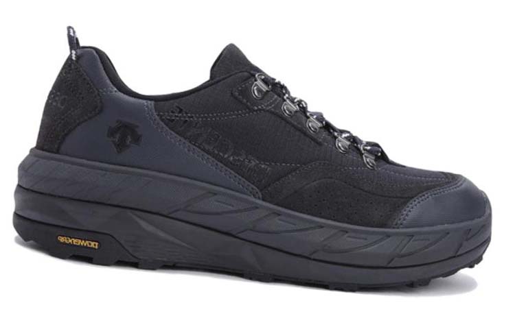 Order DESCENTE Gaya Hidup Rendah 'Hitam' SO423LBTO3-BLACK