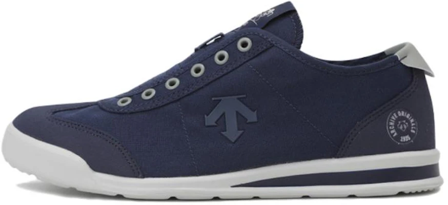 Chaussures Basses DESCENTE Bleu Blanc Style Décontracté & Confortable SQ123LSN12-NVY0 Buy Chaussures Basses DESCENTE Bleu Blanc Style Décontracté & Confortable SQ123LSN12-NVY0