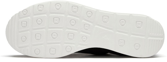 Sneaker Rendah DESCENTE 'Hitam dan Putih' D3223LSN23-RB Shop Sneaker Rendah DESCENTE 'Hitam dan Putih' D3223LSN23-RB