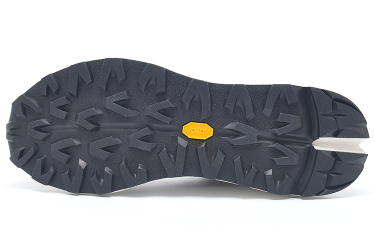 Shop DESCENTE Paul Smith x Dualis 'White Comfort' D2431LCR24-WT