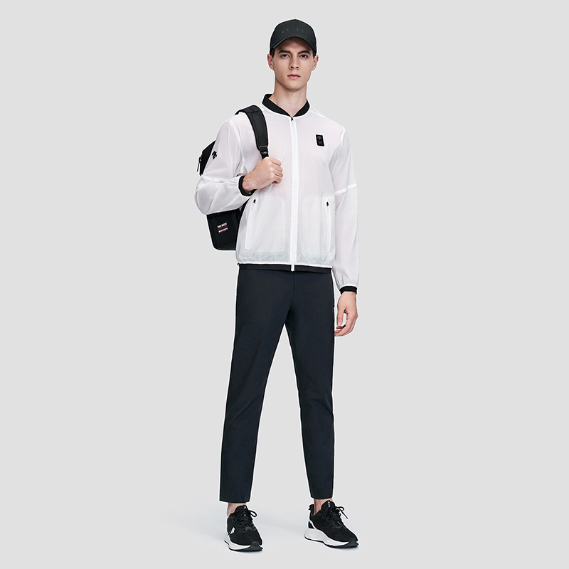 Shop DESCENTE Plain Woven Sports Jacket for Spring and Autumn D2231DJK85