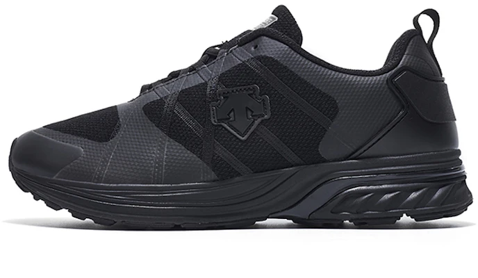 DESCENTE Lari 'Hitam' D1113RRN18-BK Buy DESCENTE Lari 'Hitam' D1113RRN18-BK