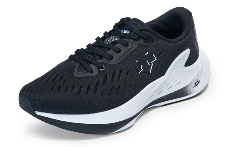 Lookbook DESCENTE 跑步鞋'黑白色舒适透气低帮' D2223RRN92-WB