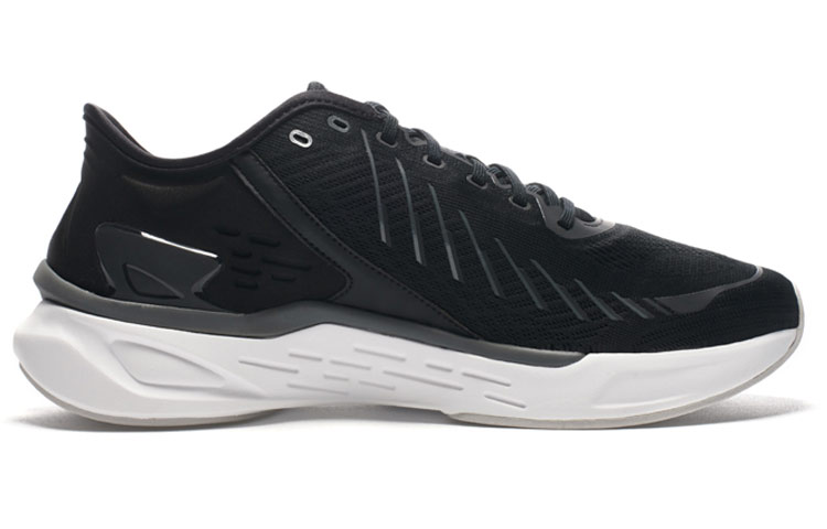 Order DESCENTE Running 'Ligero y Transpirable Negro' D1213RRN11-BK