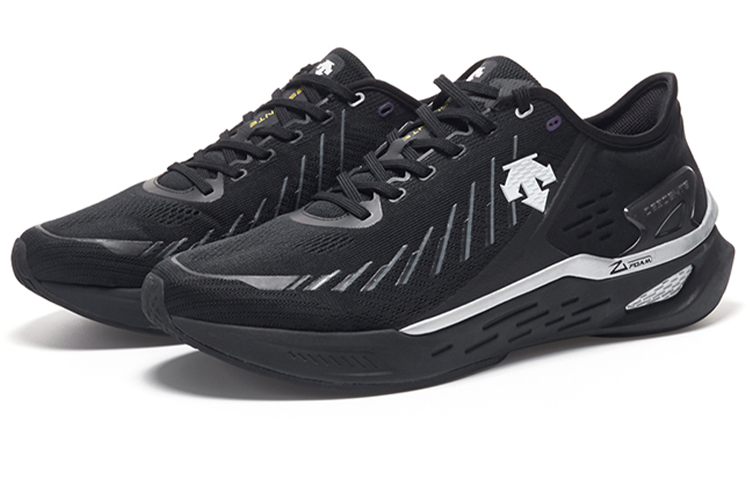 Shop 데상트 러닝 로우 '블랙' D1313RRN71-BK