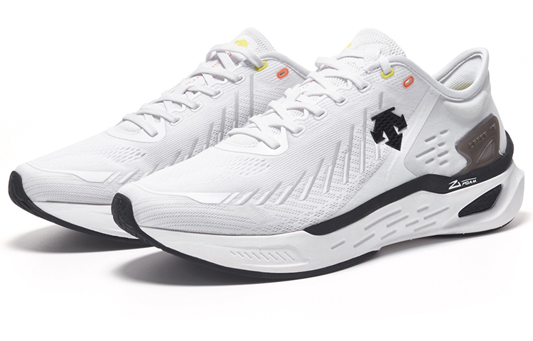 Lookbook 迪桑特 跑鞋 低帮款 '透气白' D1313RRN71-WT