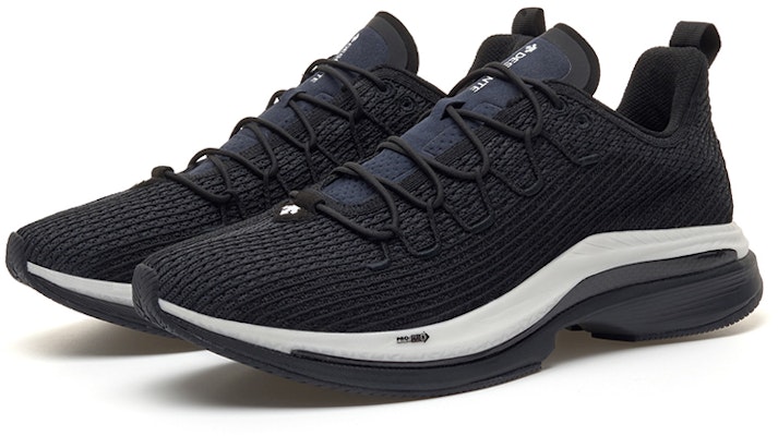 DESCENTE 跑步系列「黑色避震低筒鞋」 D1439RRN11-BK Lookbook DESCENTE 跑步系列「黑色避震低筒鞋」 D1439RRN11-BK