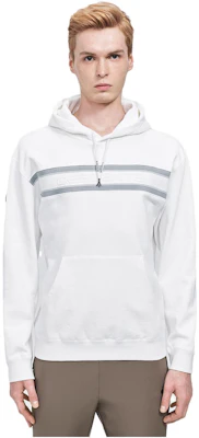 DESCENTE Baju Sweat Ski - Warna Solid dengan Cetakan Huruf D1431SHD63 Buy DESCENTE Baju Sweat Ski - Warna Solid dengan Cetakan Huruf D1431SHD63