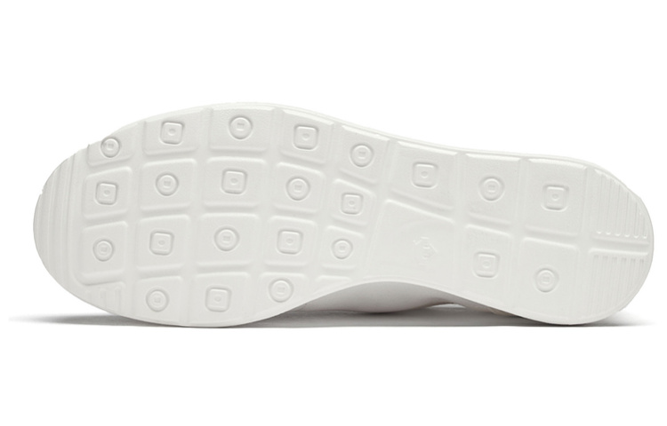 Lookbook DESCENTE Sport Style Chron Tempo Slip-On 'Negro Blanco' D3223LSN23-BW