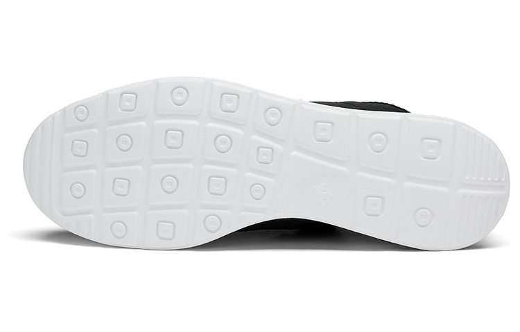 Lookbook DESCENTE Gaya Sukan Rendah 'Hitam' D3223LSN91-BK