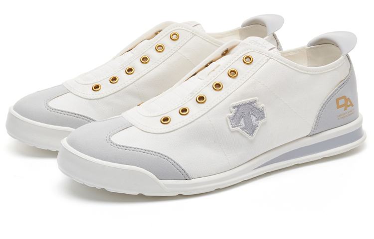 Lookbook DESCENTE 運動風格低筒鞋 '透氣白色帆布' D1323LSN75-WT